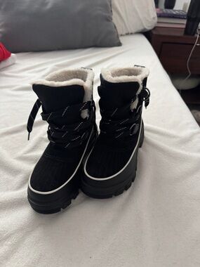 Sorel Women’s Tivoli V Waterproof Snow Boots